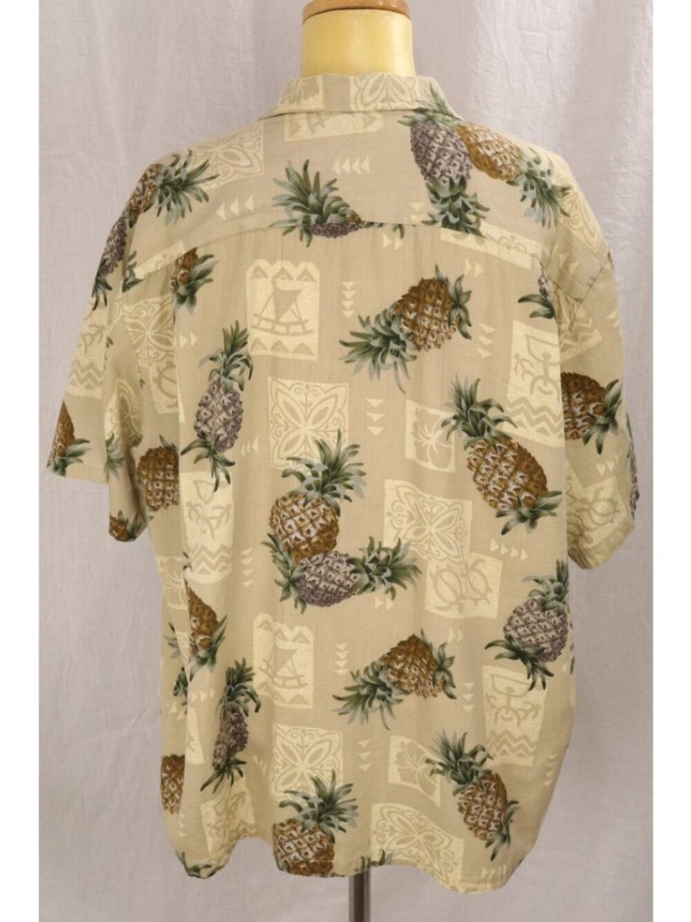Grandpacore Aloha Hawaiian Shirt Men 2XL Tan Pineapple Honu Hibiscus Tapa VTG 90 - Picture 3 of 13